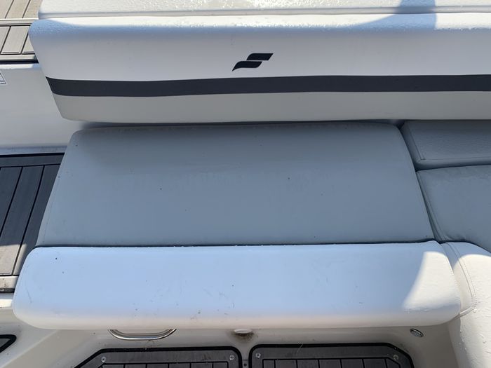 2024 Starcraft SVX 210 OB Deck Boat Charcoal/Black Suzuki DF200 F Photo 27 of 34