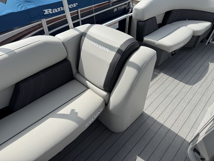 2024 Sylvan Mirage Cruise 820 LZ Photo 19 sur 25