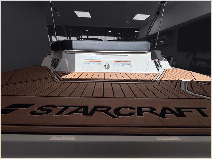 2024 Starcraft SVX 210 IO + $2000 Watersports Package Included!! Photo 19 sur 38