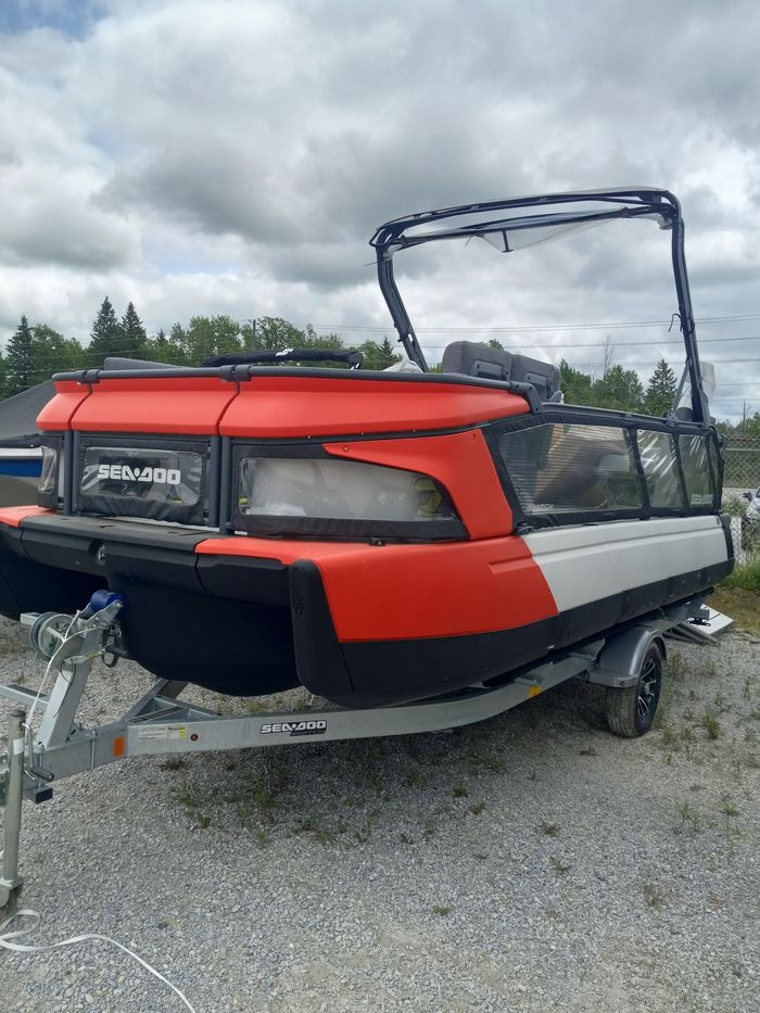 2024 Sea-Doo SWITCH CRUISE 21-170 HP with Galvanized Trailer Photo 1 of 4