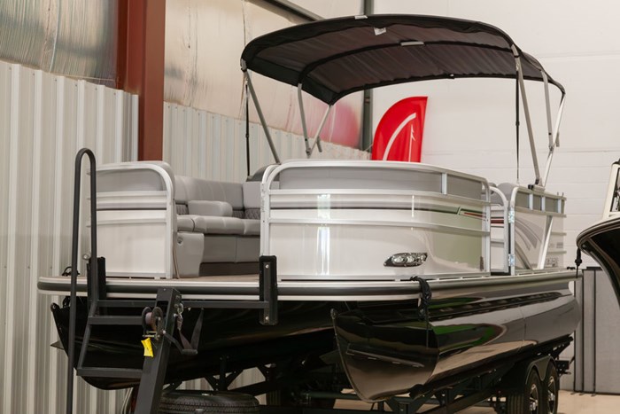 2023 Ranger 220C Photo 1 sur 17