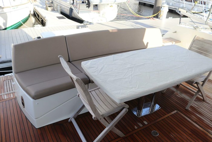 2015 Prestige 550 Fly Bridge Photo 7 sur 65