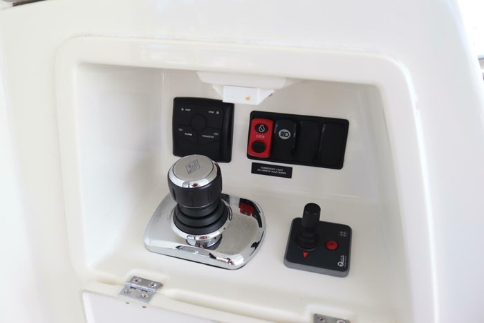 2015 Prestige 550 Fly Bridge Photo 9 sur 65