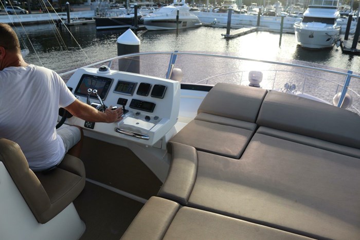 2015 Prestige 550 Fly Bridge Photo 14 sur 65
