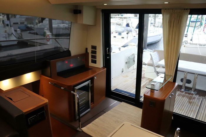 2015 Prestige 550 Fly Bridge Photo 21 sur 65