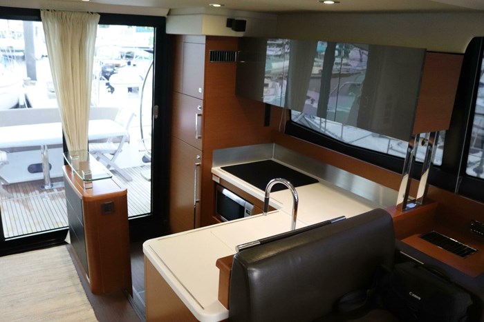2015 Prestige 550 Fly Bridge Photo 28 sur 65