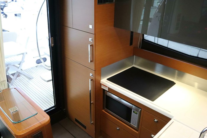 2015 Prestige 550 Fly Bridge Photo 29 sur 65