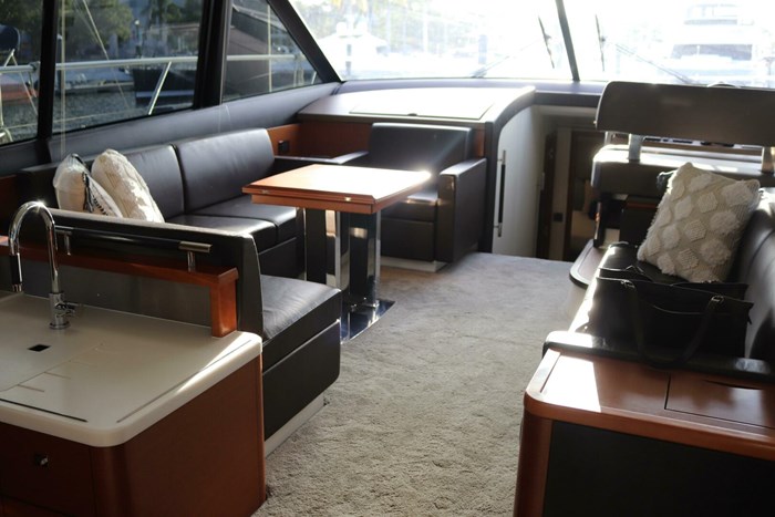 2015 Prestige 550 Fly Bridge Photo 31 sur 65