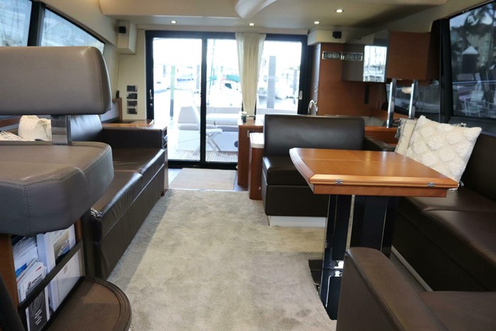 2015 Prestige 550 Fly Bridge Photo 37 sur 65