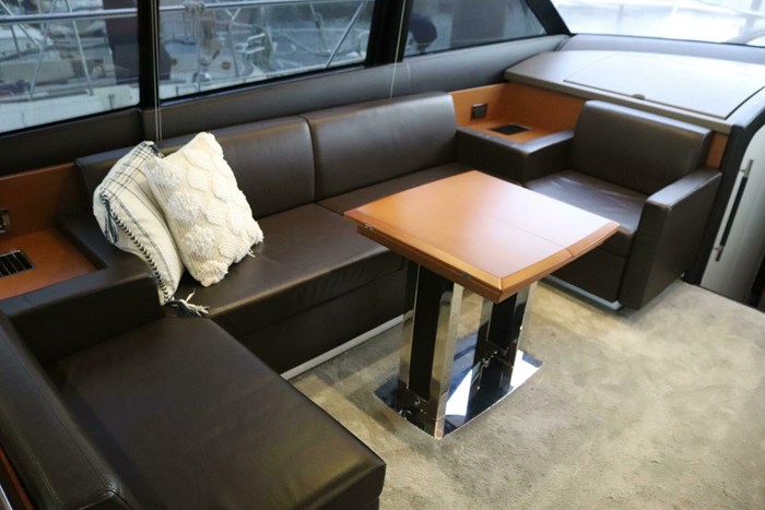 2015 Prestige 550 Fly Bridge Photo 38 sur 65