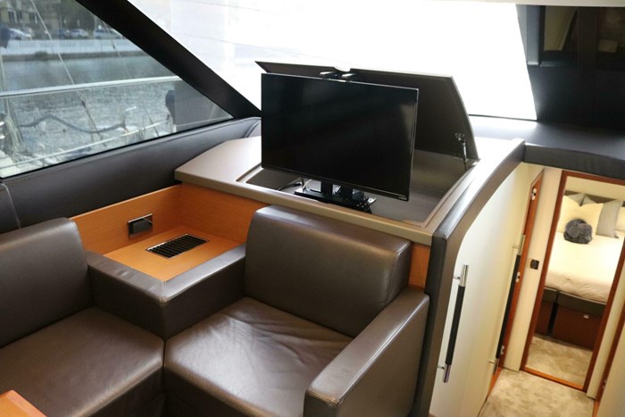 2015 Prestige 550 Fly Bridge Photo 41 sur 65