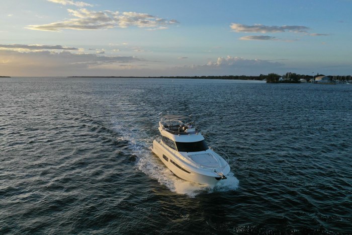 2015 Prestige 550 Fly Bridge Photo 61 sur 65