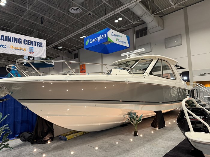 2024 Boston Whaler 380 Realm Photo 1 sur 1