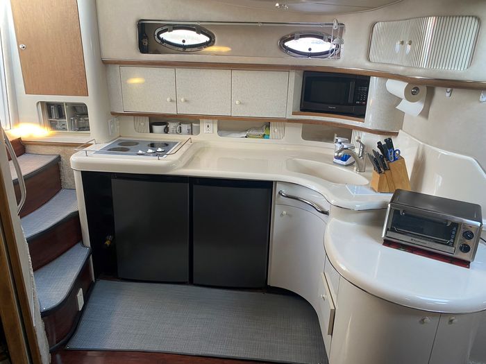 Sea Ray Sundancer 450 1996 Used Boat for Sale in Port Franks, Ontario