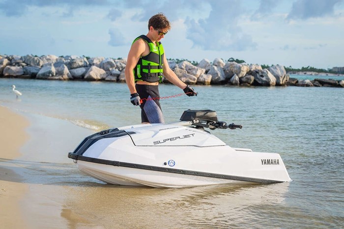 2024 Yamaha SUPERJET Photo 4 sur 6