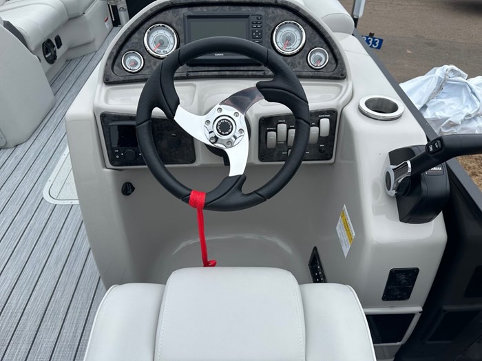 2024 SunCatcher Pontoons by G3 Boats Fusion 322RC, Trailer & Yamaha 90hp Motor Photo 10 sur 13