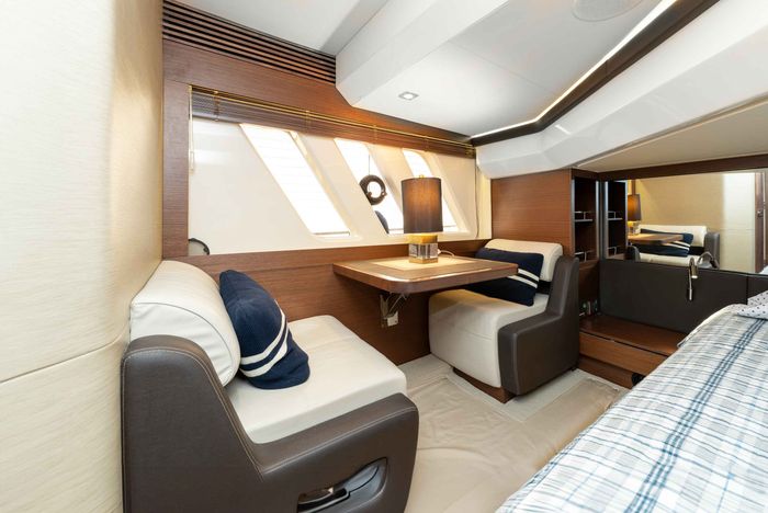 2014 Sea Ray 510 Fly Photo 19 sur 40