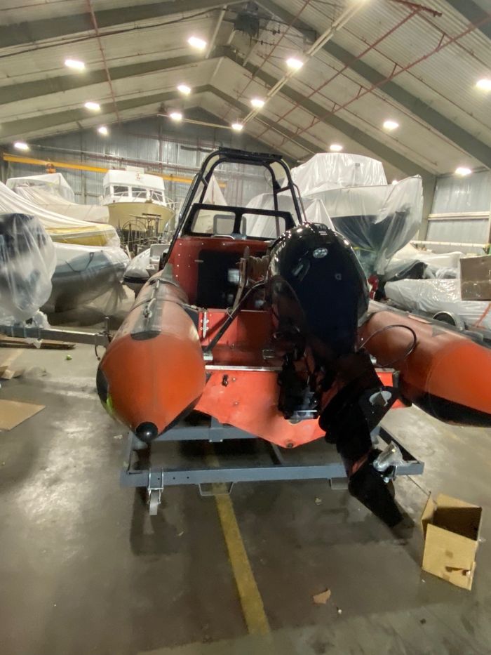 1995 Zodiac Hurricane 4590 Photo 2 of 6