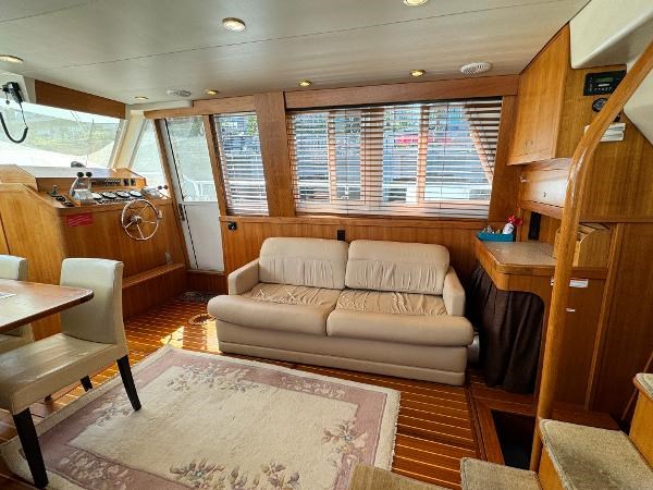 2002 Mainship 430 Aft Cabin Photo 12 sur 55