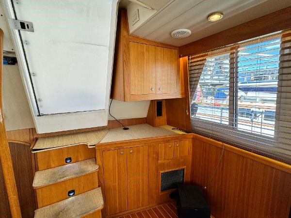 2002 Mainship 430 Aft Cabin Photo 15 sur 55