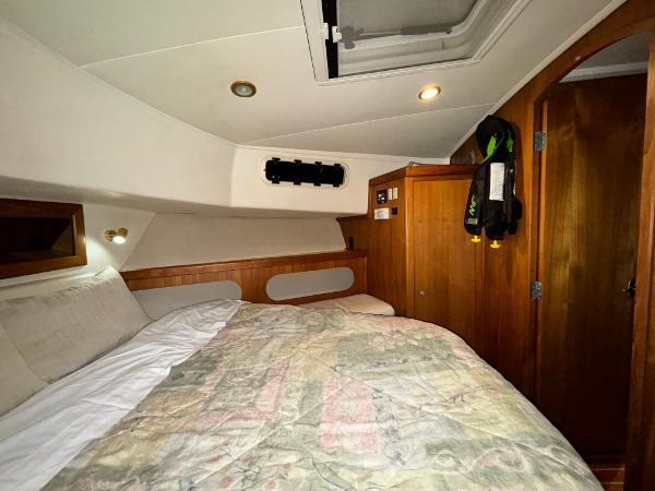 2002 Mainship 430 Aft Cabin Photo 26 sur 55
