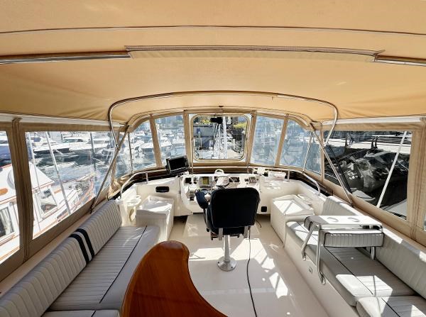 2002 Mainship 430 Aft Cabin Photo 40 sur 55