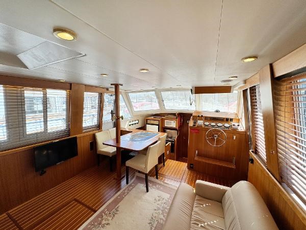 2002 Mainship 430 Aft Cabin Photo 7 sur 55