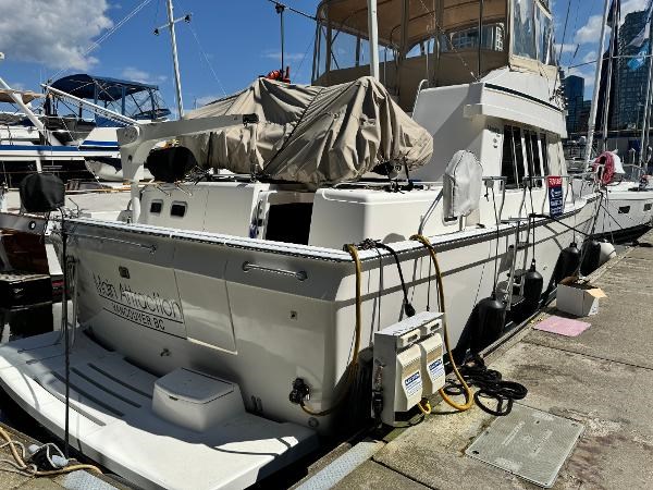2002 Mainship 430 Aft Cabin Photo 42 sur 55