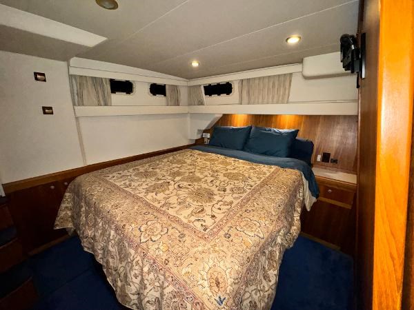2002 Mainship 430 Aft Cabin Photo 21 sur 55