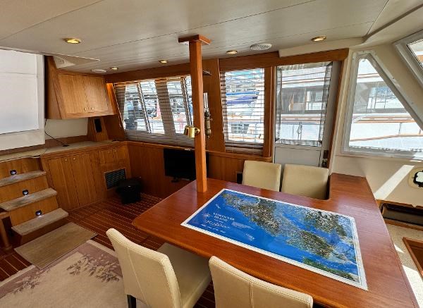 2002 Mainship 430 Aft Cabin Photo 11 sur 55