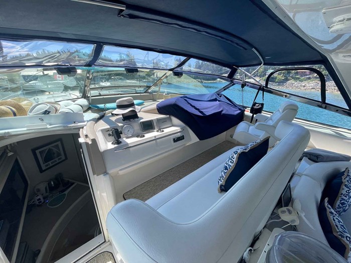 1997 Sea Ray 500 Sundancer Photo 14 sur 22