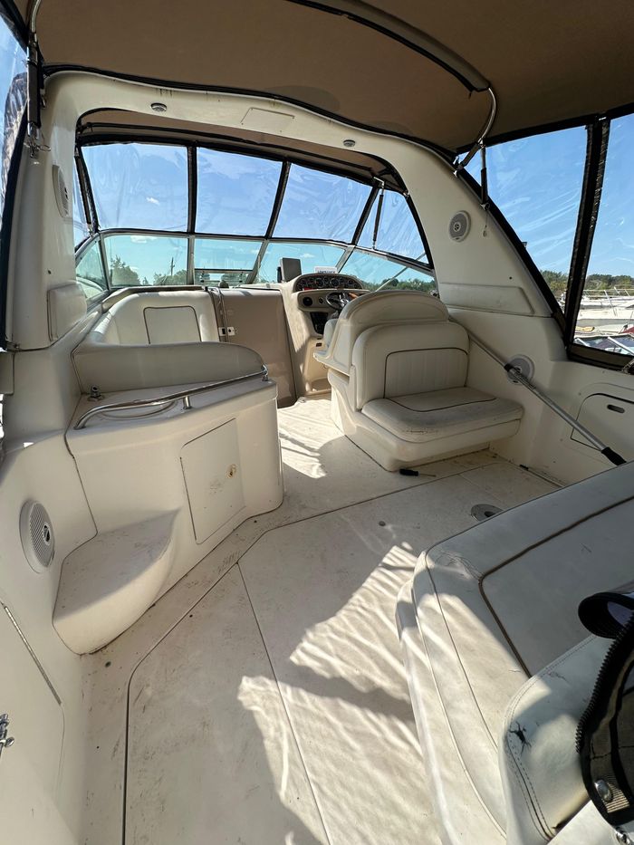 1999 Sea Ray 290 Sundancer Photo 9 of 27