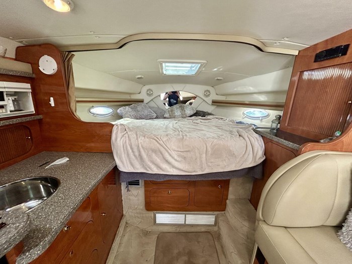 2005 Rinker 342 Fiesta Vee Photo 7 sur 14