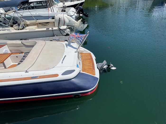 2004 Chris-Craft Corsair Photo 6 sur 16