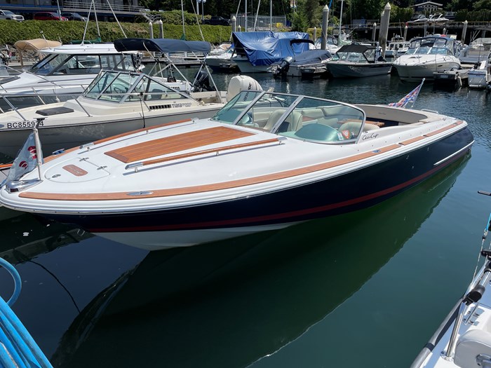 2004 Chris-Craft Corsair Photo 2 sur 16