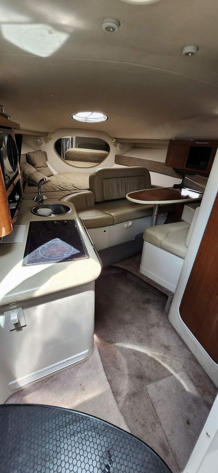 2001 Monterey 282 Cruisers MC Photo 17 of 26