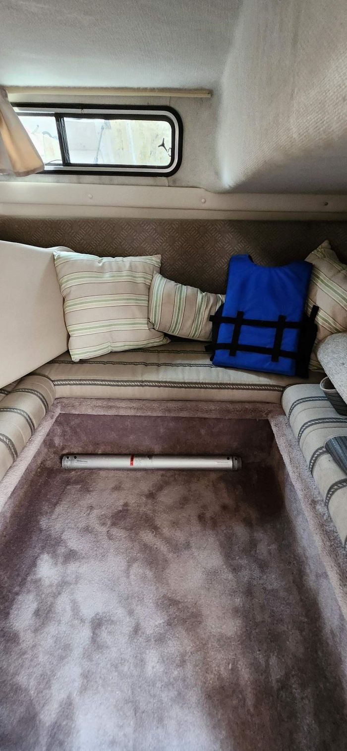 2001 Monterey 282 Cruisers MC Photo 24 of 26