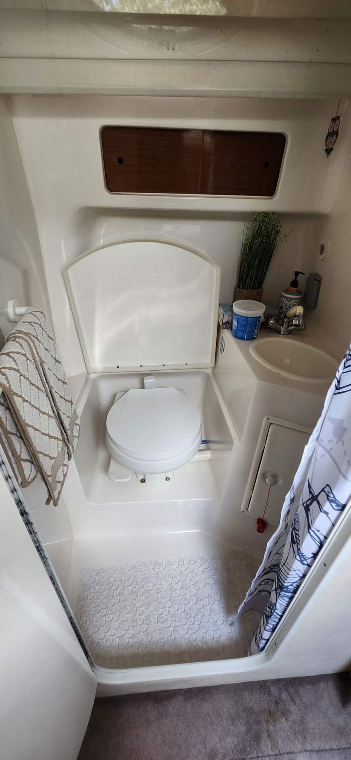 2001 Monterey 282 Cruisers MC Photo 25 of 26