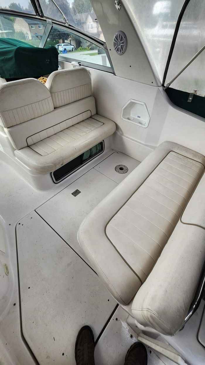 2001 Monterey 282 Cruisers MC Photo 11 of 26