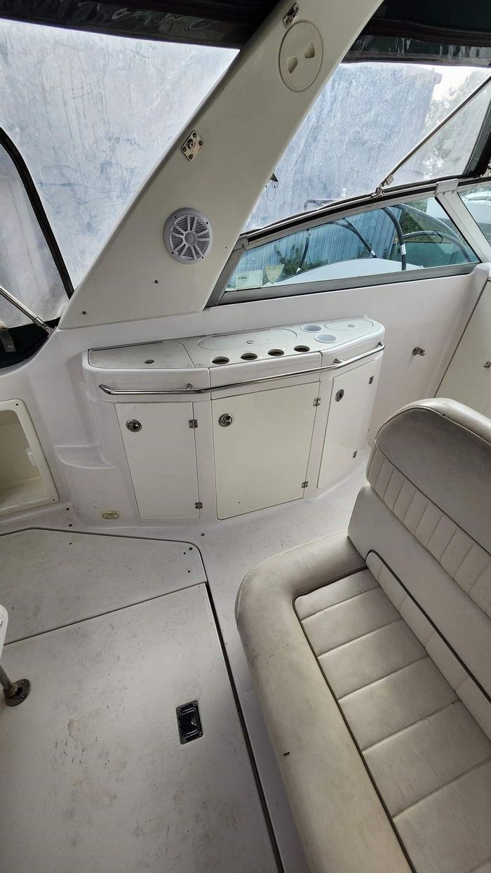 2001 Monterey 282 Cruisers MC Photo 13 of 26