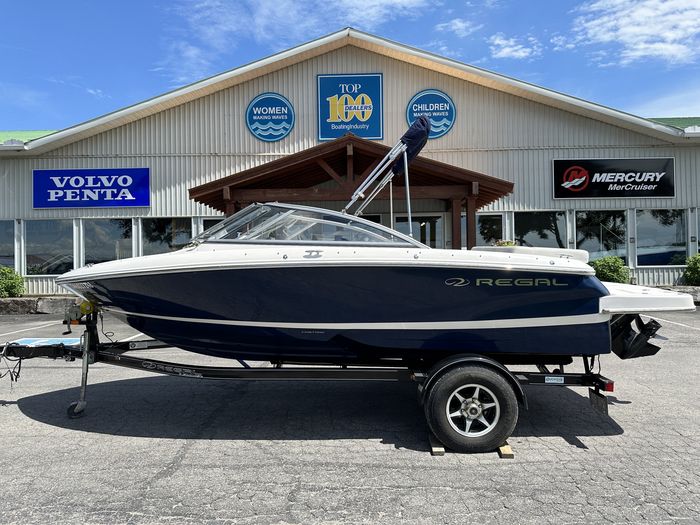 Regal 1900 ES 2018 Used Boat for Sale in Peterborough, Ontario