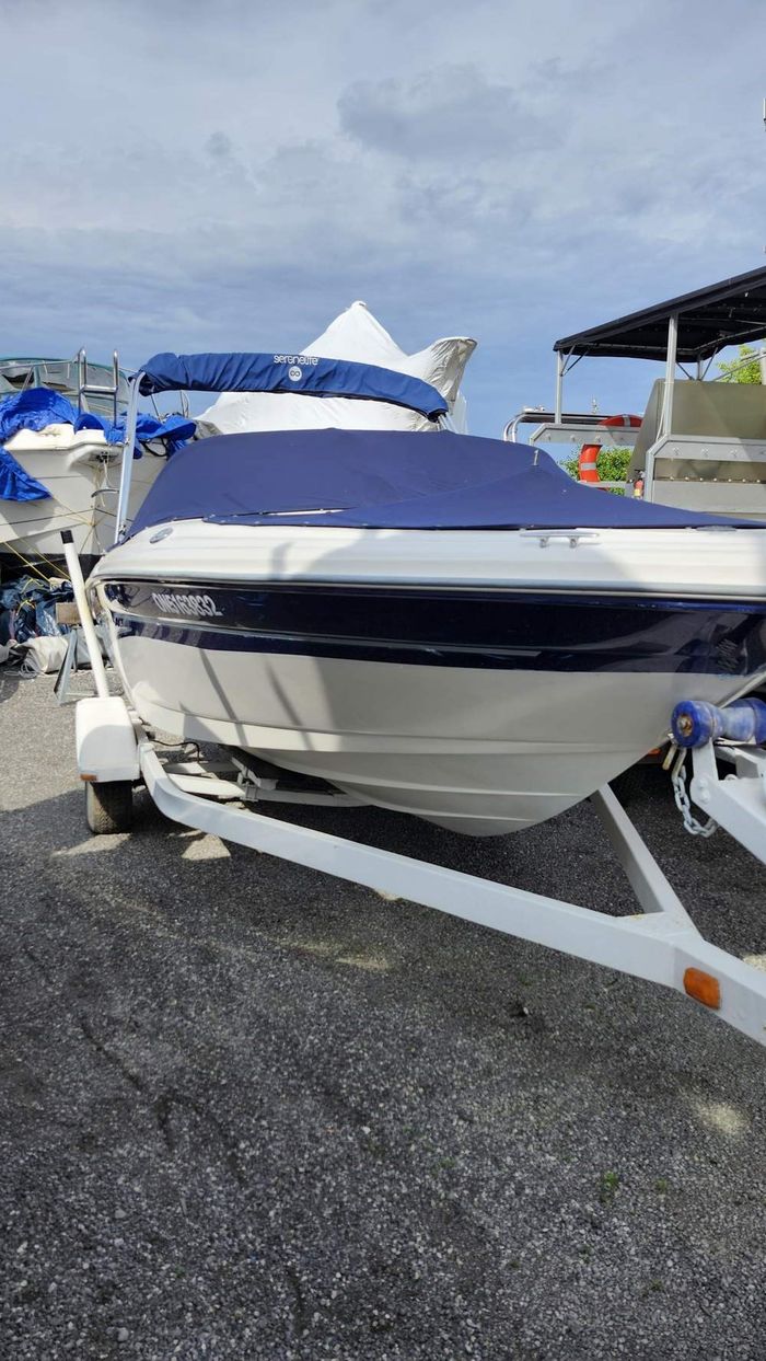 2005 Sea Ray 185 Sport BR Photo 2 of 14