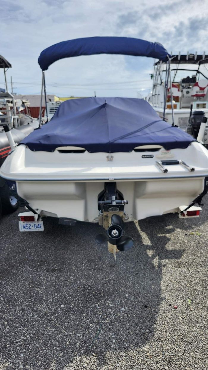 2005 Sea Ray 185 Sport BR Photo 5 of 14