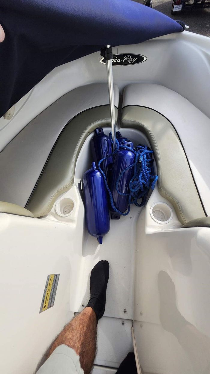 2005 Sea Ray 185 Sport BR Photo 10 of 14