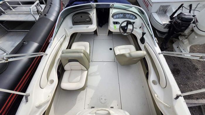 2005 Sea Ray 185 Sport BR Photo 6 of 14