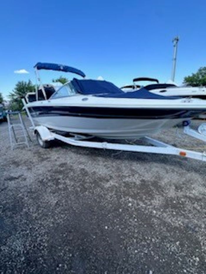 2005 Sea Ray 185 Sport BR Photo 3 of 14