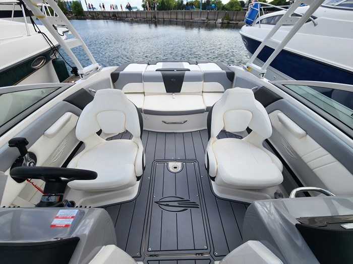 2022 Chaparral 21 SSI Sport Photo 10 sur 19
