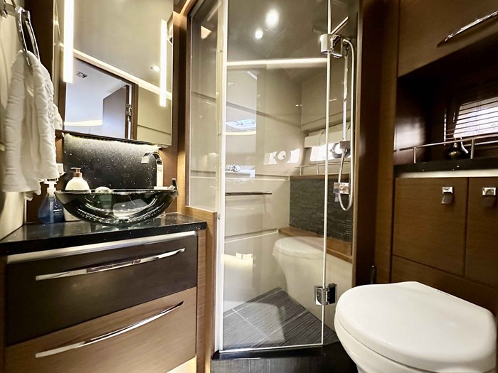 2015 Sea Ray L650 Photo 59 sur 70