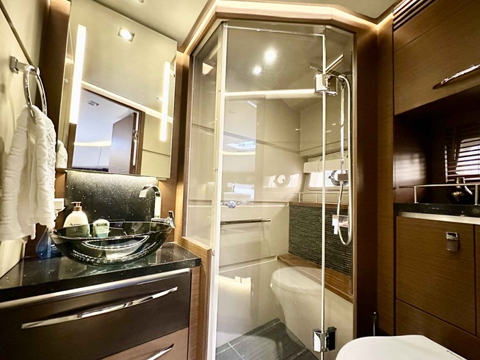 2015 Sea Ray L650 Photo 54 sur 70
