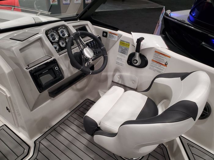 2023 Starcraft Marine SVX 210 With Mercruiser 4.5L 250HP Photo 11 of 20